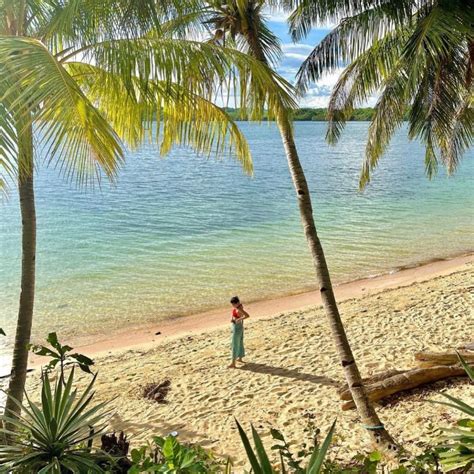 15 Best GUIMARAS TOURIST SPOTS (Islands, Beaches.